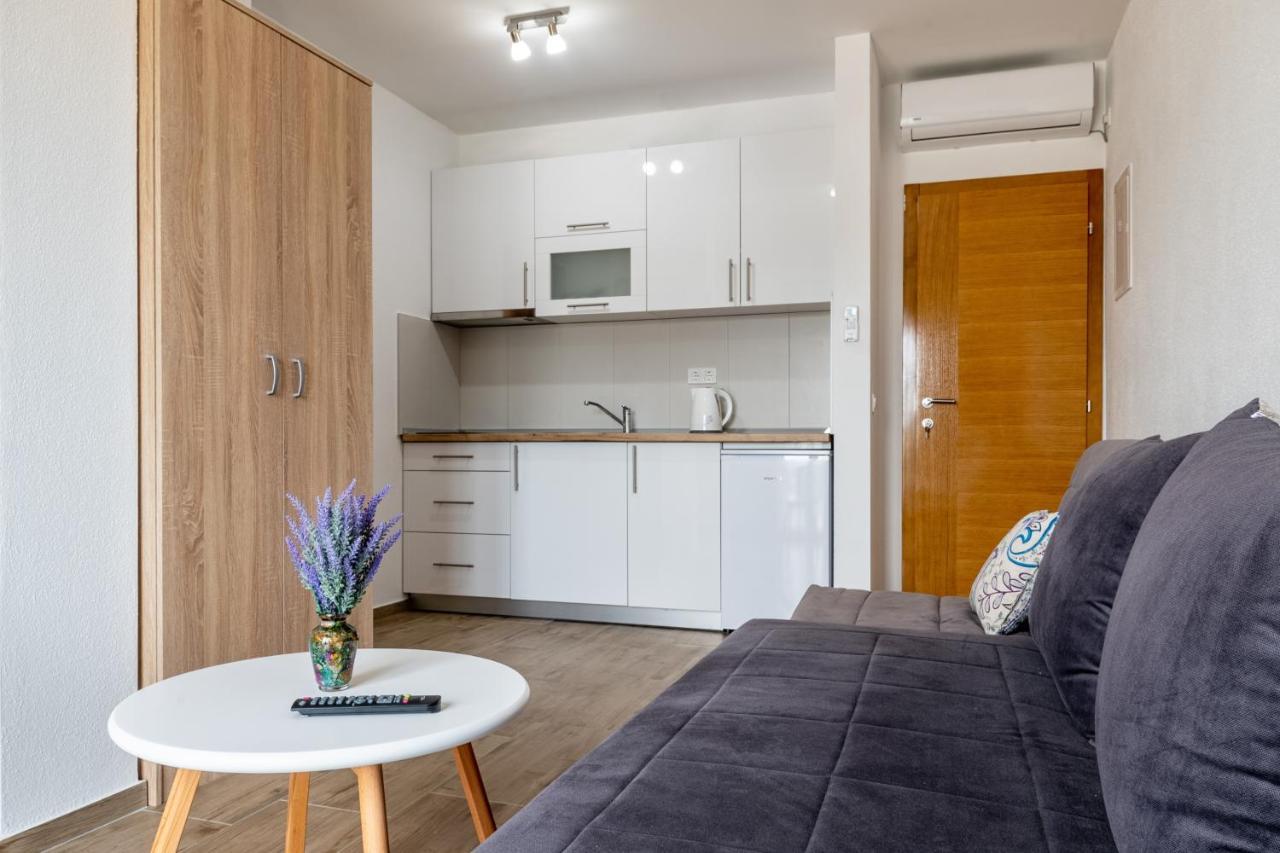 Apartments Glorija 内乌姆 外观 照片