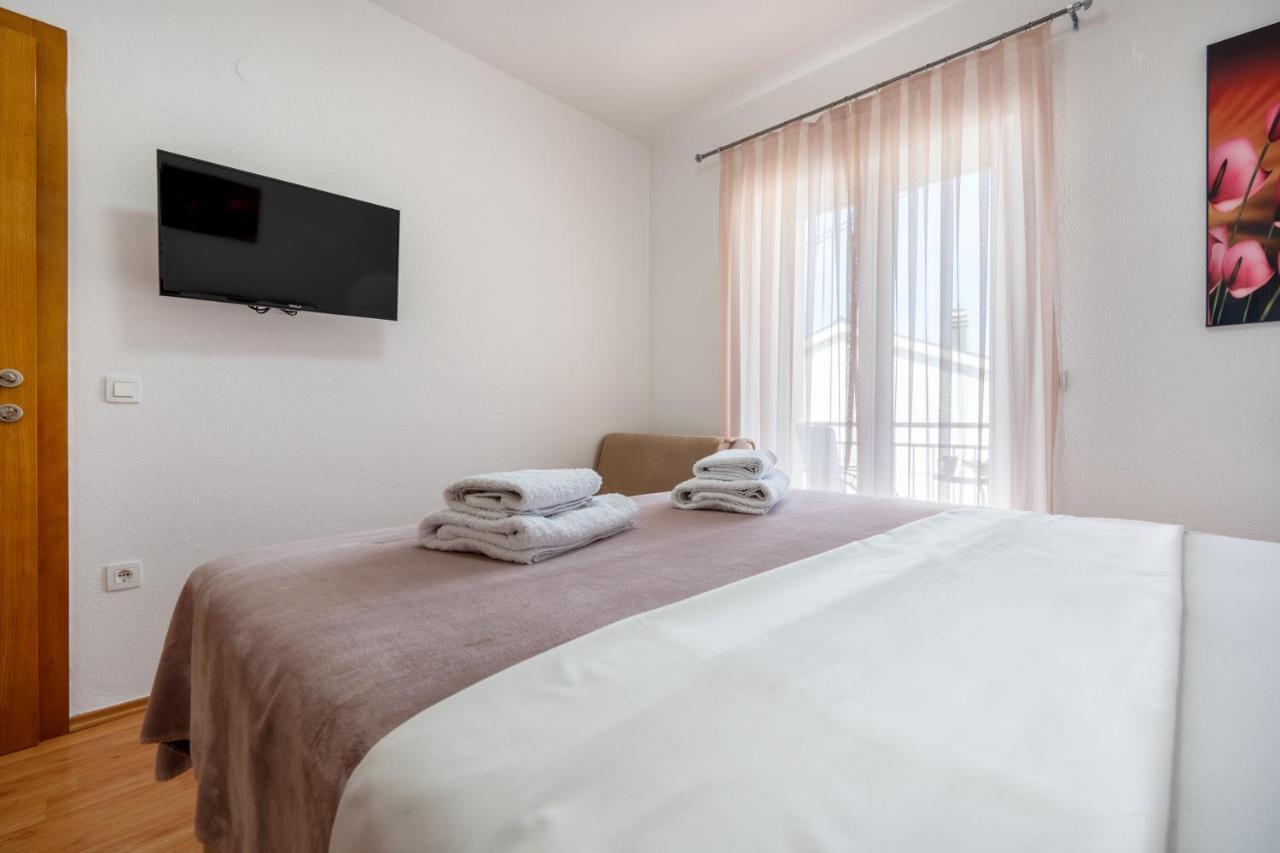 Apartments Glorija 内乌姆 客房 照片