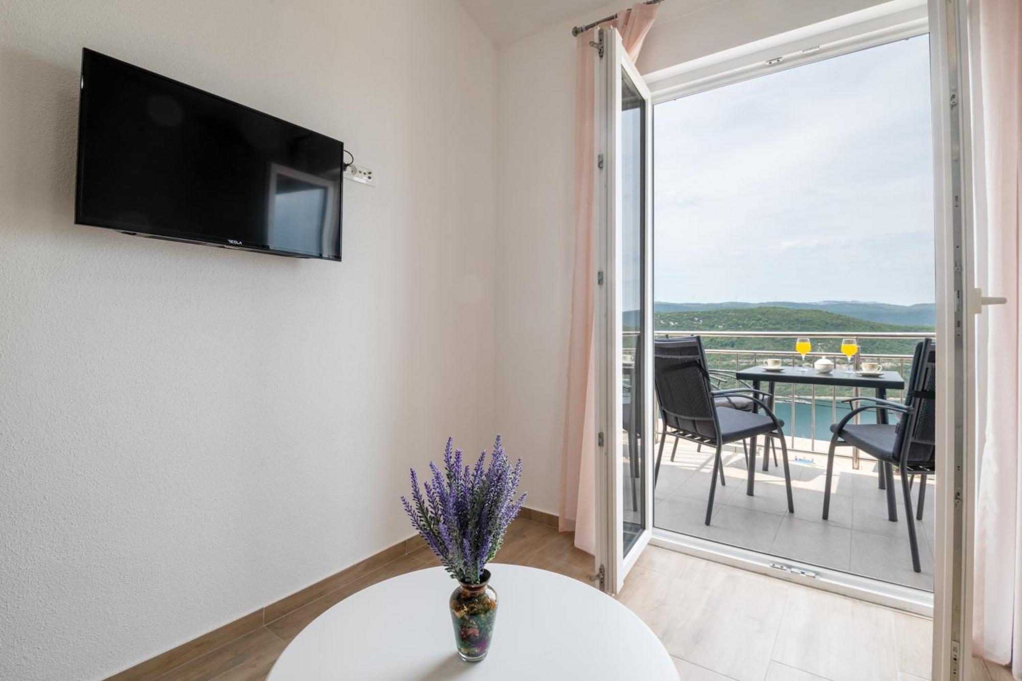 Apartments Glorija 内乌姆 客房 照片
